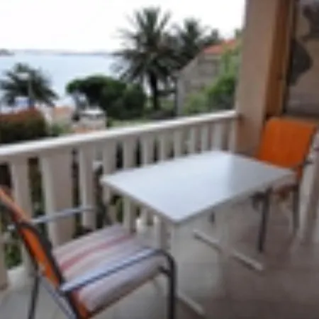 Seafront Pretner Apartamento