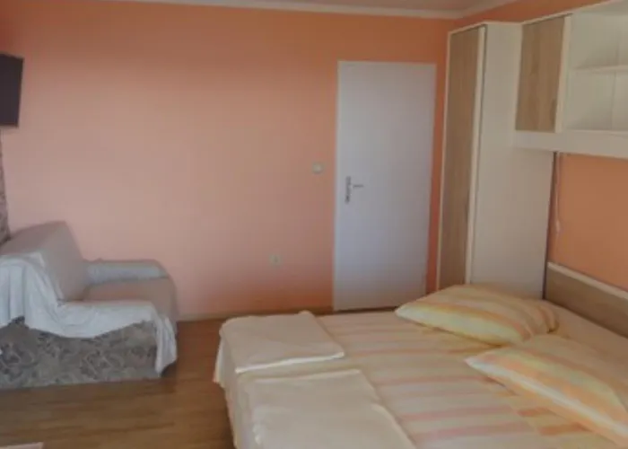 Seafront Pretner 아파트 *