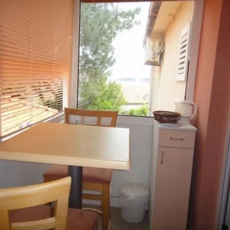 Seafront Pretner Appartement *